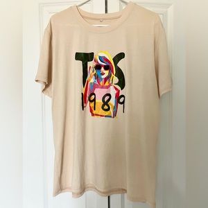 Taylor swift T-shirt XL